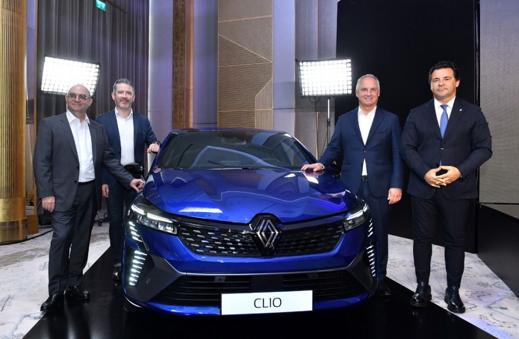 Yeni Renault Clio Türkiye`de tanıtıldı