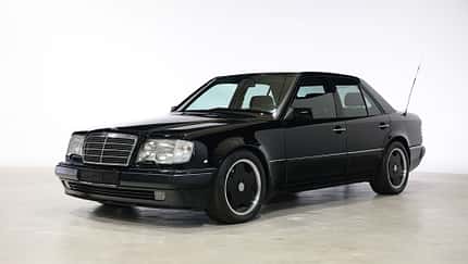 Mercedes-Benz 500 E AMG 6.0: Porsche Genlerini Taşıyan Efsanevi Bir İkon