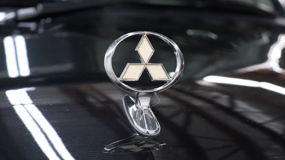 Mitsubishi Pajero Flying Pug: Efsanevi Japon Klasiği Satışa Çıktı