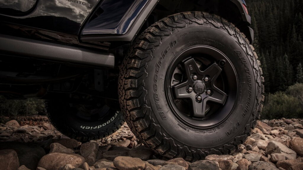 Jeep Wrangler ve Gladiator Modelleri İçin Acil Çağrı: Jantlarınız Çatlayabilir