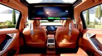 BMW X5 L Tanıtıldı: X7'den Daha Geniş ve 8K Sinema Deneyimi Sunuyor