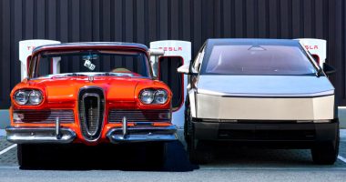 Tesla Cybertruck Bir Fiyasko mu? Otomotiv Tarihinin 'Edsel'i Olmaya Aday