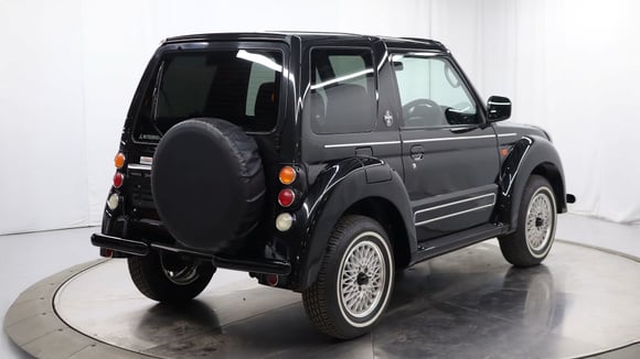 Mitsubishi Pajero Flying Pug: Efsanevi Japon Klasiği Satışa Çıktı