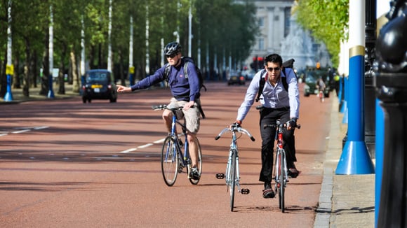 Londra'dan Otomotiv Devlerine 1 Milyar Sterlinlik 'Emisyon' Davası