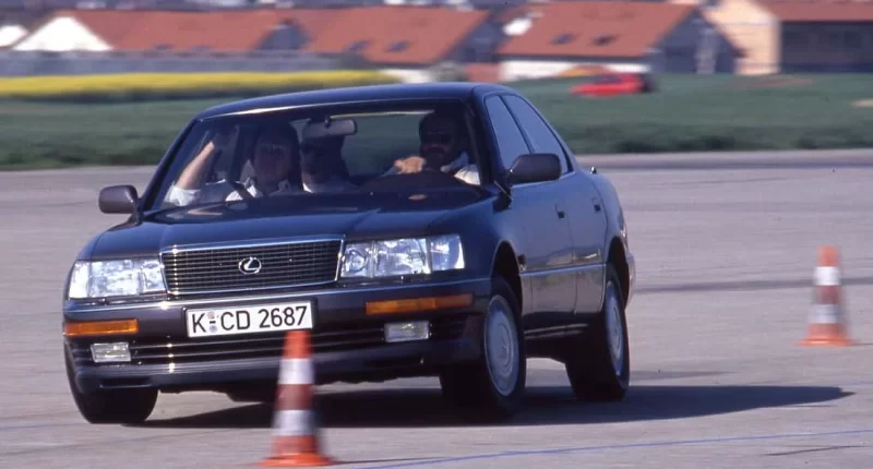 Lexus LS 400: Tarihi Testi ve Lüks Segmentindeki Etkisi