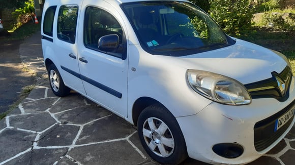 Renault Kangoo satışta: 2015 model araç için cazip başlangıç fiyatı
