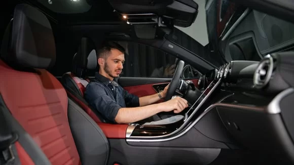 Yeni Mercedes Classe C: Makyajlı Alman Sedan Hakkında Her Şey