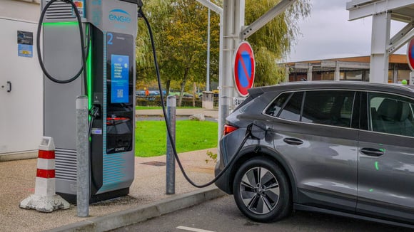 Elektrikli araçlarda kilometre vergisi tartışması ve yeni önlemler