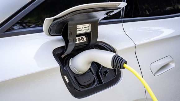 ikinci el elektrikli araç - İkinci El Elektrikli Araç Satın Almak, İçten Yanmalıdan Daha Ekonomik Hale Geldi