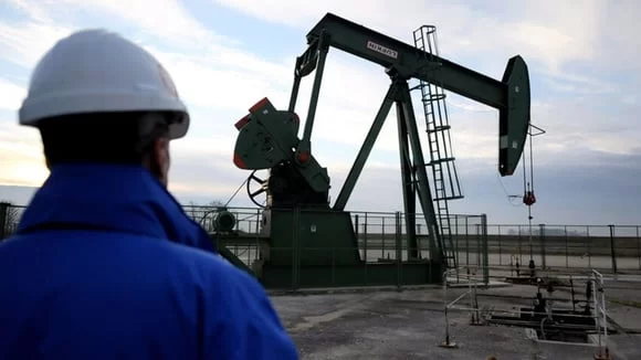 Rusya'da Akaryakıt Krizi: Dev Petrol Üreticisinde Benzin Sıkıntısı