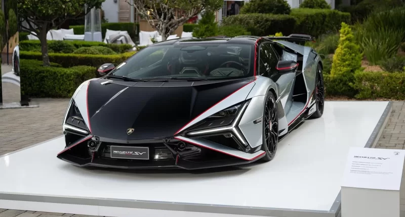 Lamborghini Revuelto SV: 1065 Beygirlik Yeni Canavar Tanıtıldı