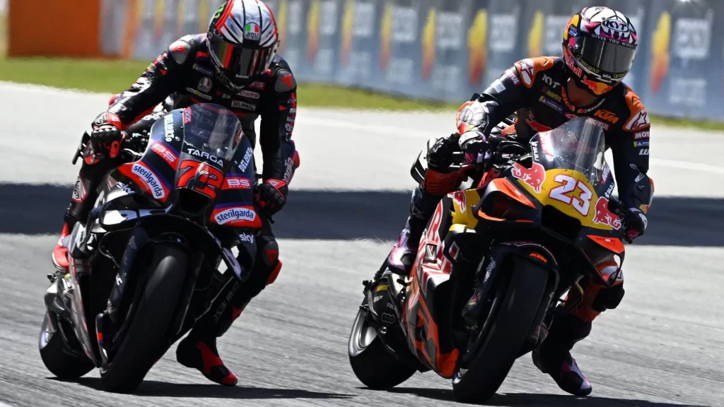 Enea Bastianini ve Aprilia İlişkisi: MotoGP'de Uzun Süreli Bir Flört