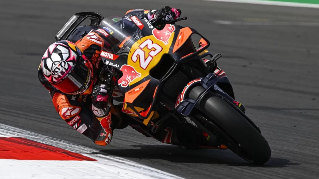 Enea Bastianini ve Aprilia İlişkisi: MotoGP'de Uzun Süreli Bir Flört