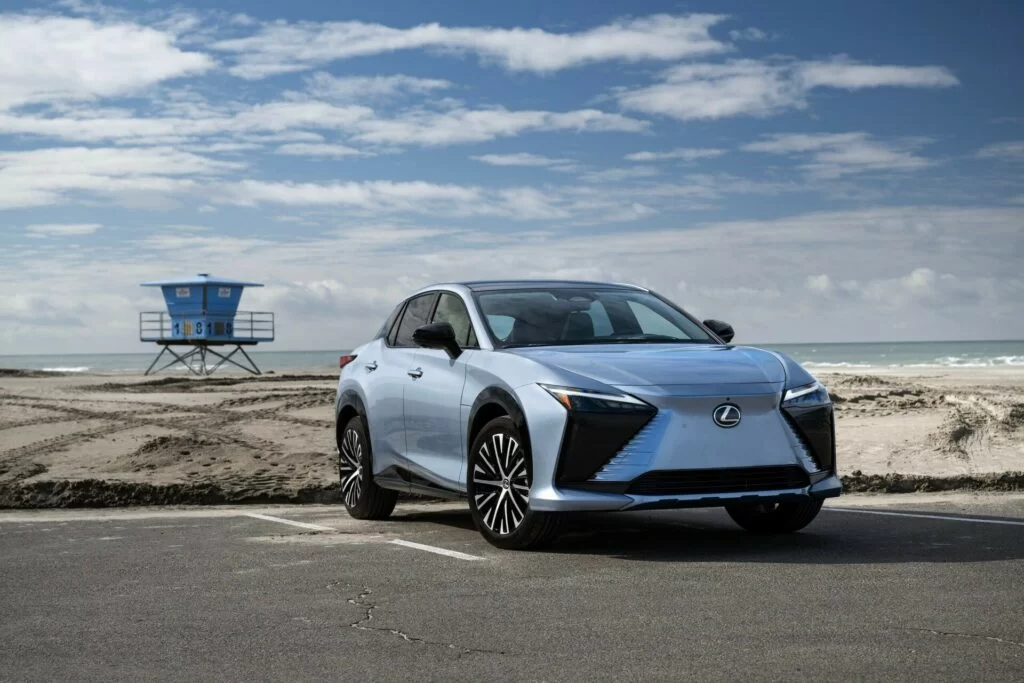 Lexus MyLexusEV indirimi ile elektrikli araç pazarında avantaj sağlıyor