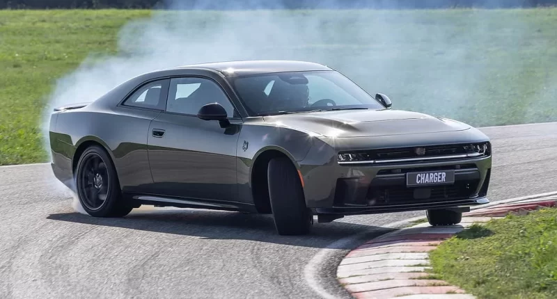 Dodge Charger Scat Pack: Yeni Nesil Muscle Car Performansı