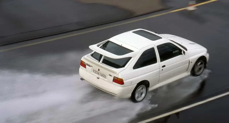 Ford Escort RS Cosworth: Efsanevi Ralli Performansı