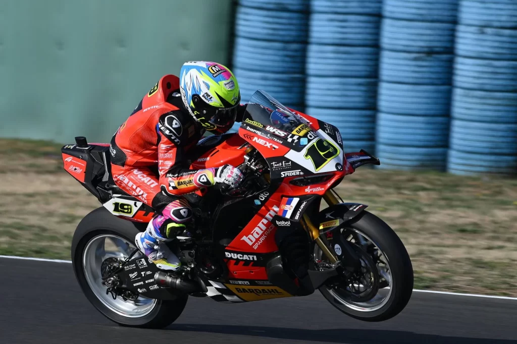 Alvaro Bautista 2027 koltuğu için seçeneklerini artırmayı hedefliyor