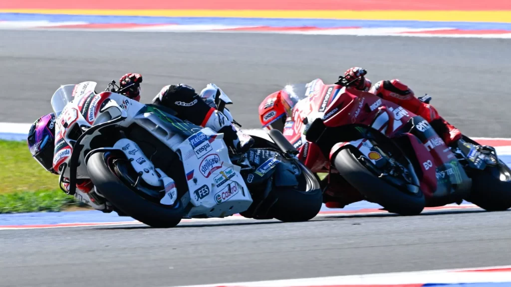 Aprilia MotoGP mücadelesinde Marc Marquez engeline takıldı