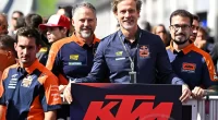 KTM MotoGP maliyet kısıtlama ve tek motosiklet kuralı tartışmalarını değerlendirdi