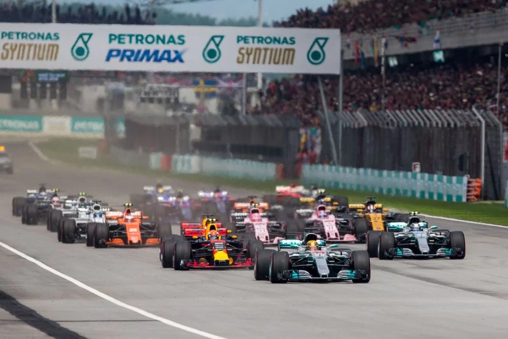 Qatar ve Abu Dhabi GP iptalleri: F1 takviminde belirsizlik sürüyor