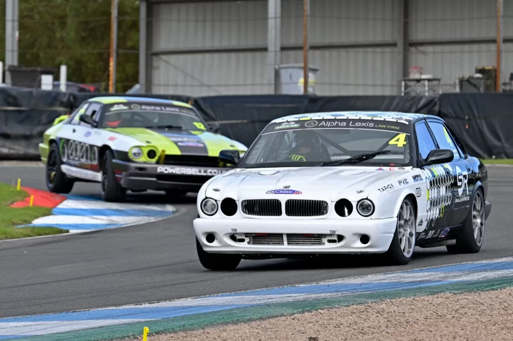Knockhill gece yarışları otomobil dünyasında yeni bir dönemi başlattı
