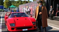 Lewis Hamilton Monza Paddock'ına Ferrari F40 ile Giriş Yaptı