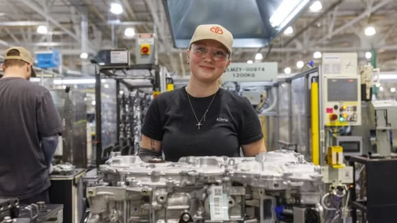 Toyota liderliğini pekiştirdi: Otomotiv dünyasında dengeler değişiyor