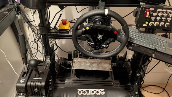 Nacon RS Pure: Simracing dünyasında vites kolu dengeleri değişiyor mu?
