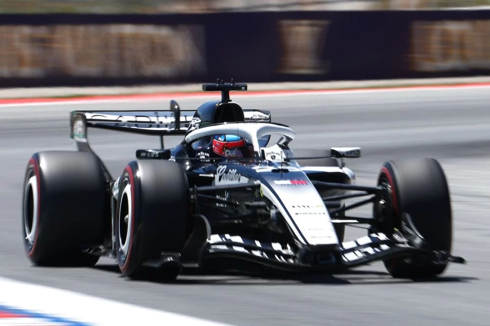 Audi F1 projesi hızlanıyor: Freddie Slater ilk kez direksiyonda