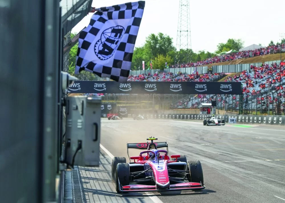 Audi F1 projesi hızlanıyor: Freddie Slater ilk kez direksiyonda