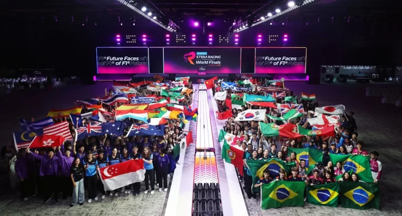 Geleceğin Mühendisleri STEM Racing ile Formula 1'e Hazırlanıyor