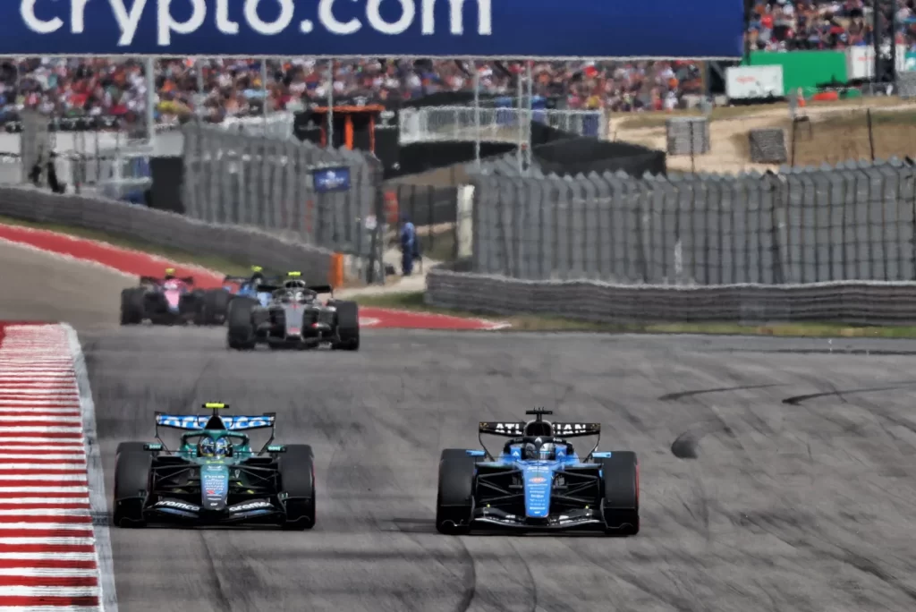 F1 sürücü kalitesi - Fernando Alonso'dan Alex Albon'a Sert Eleştiri: F1'de Kalite Sorunu