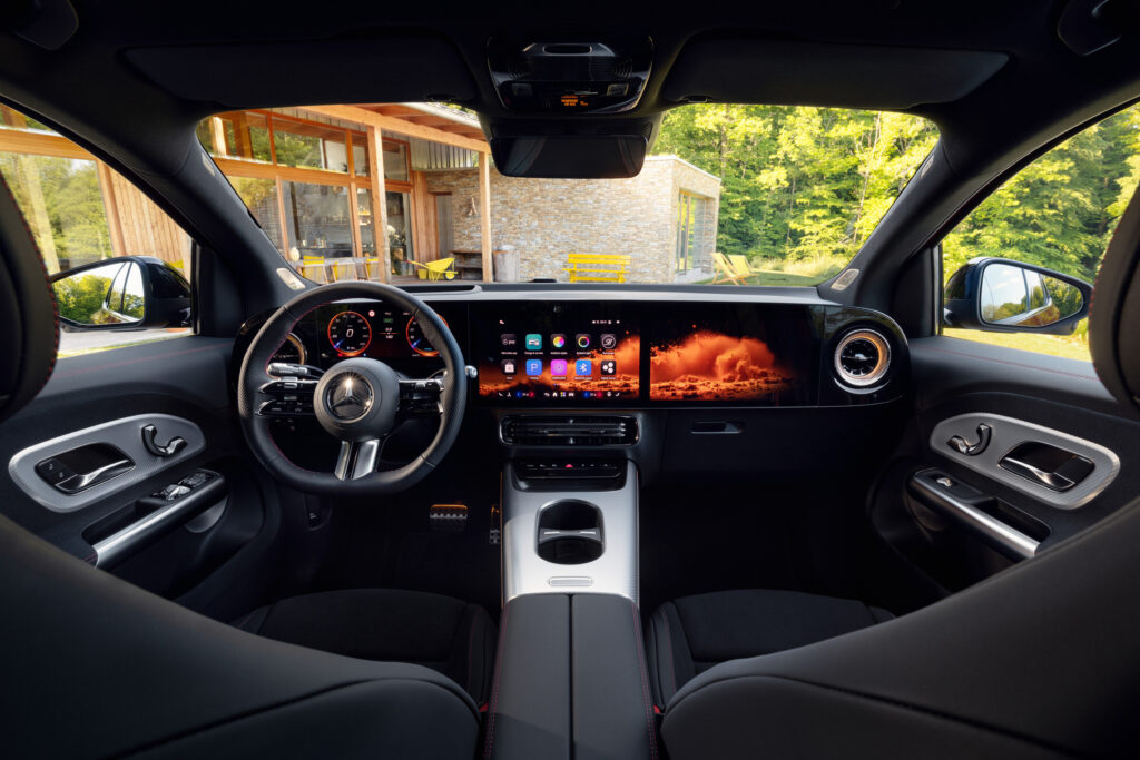 2027 Mercedes GLA'da 'Superscreen' Detayı: Lüksün Gizli Maliyeti