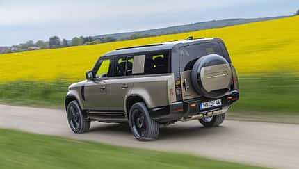 Devasa Off-Road Deneyimi: Land Rover Defender 130 D350 Testi