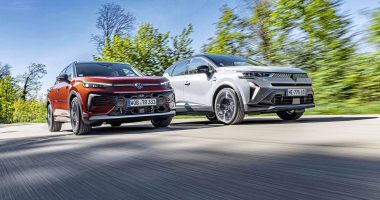 Renault Captur ve VW T-Roc Karşılaştırması: Hibrit Teknolojisi mi, eTSI Verimliliği mi?
