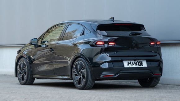 Renault Clio E-Tech için H&R dokunuşu: Sportif görünüm ve kiralama dostu çözüm