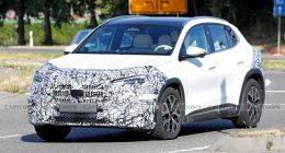 Yeni Mercedes-Benz GLA İçin Geri Sayım Başladı: Tasarımı Netleşiyor