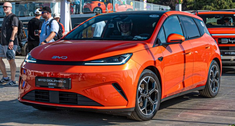 BYD İngiltere'de 100 Bin Satış Barajını Hızla Aştı