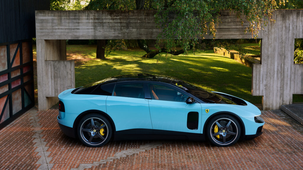 Eleştirilerin Odağındaki Ferrari Luce, Satış Rekorlarıyla Yanıt Verdi