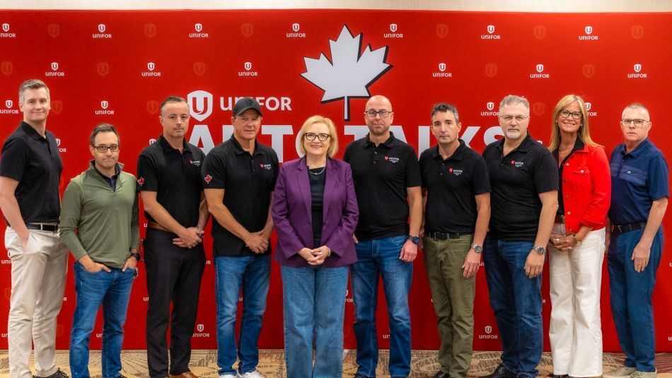 Ford Kanada'da V8 Üretimini Artırıyor: Yeni Toplu İş Sözleşmesi Onaylandı