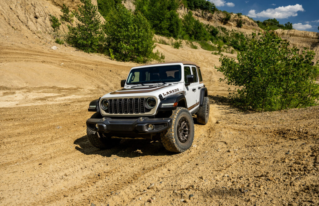 Jeep Stokları Eriyor: Bayiler Neden İndirim Yapmıyor?