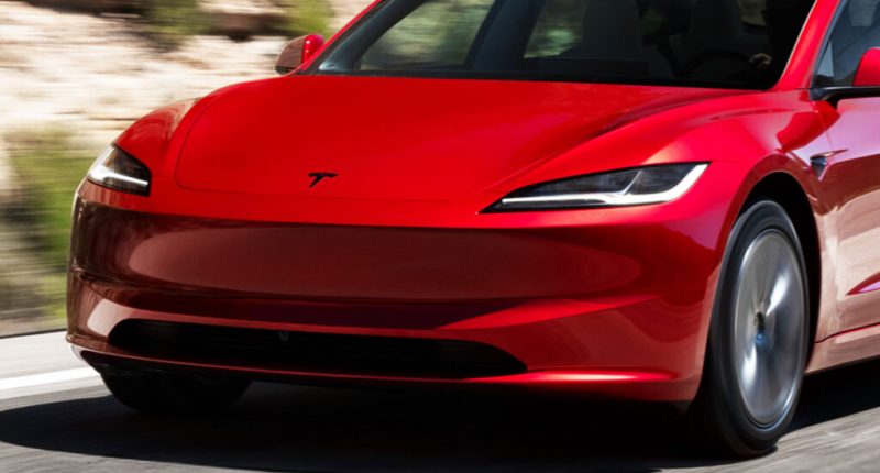 Tesla'da Kanada Krizi: ABD Standartlarına Uymayan Araçlar Geri Çağrılıyor