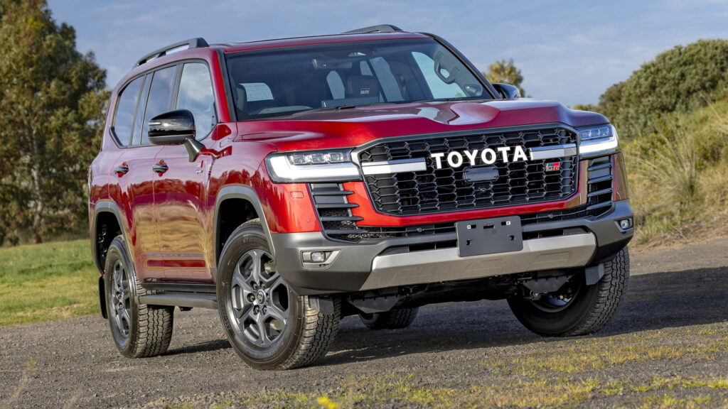 Toyota'nın Gizemli Elektrikli Land Cruiser Prototipi Ortaya Çıktı
