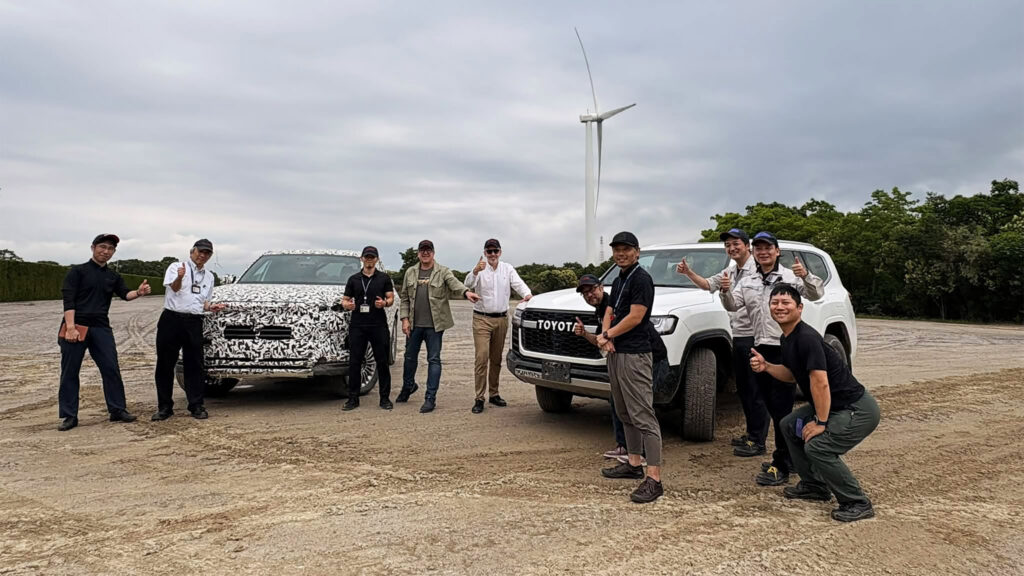 Toyota'nın Gizemli Elektrikli Land Cruiser Prototipi Ortaya Çıktı