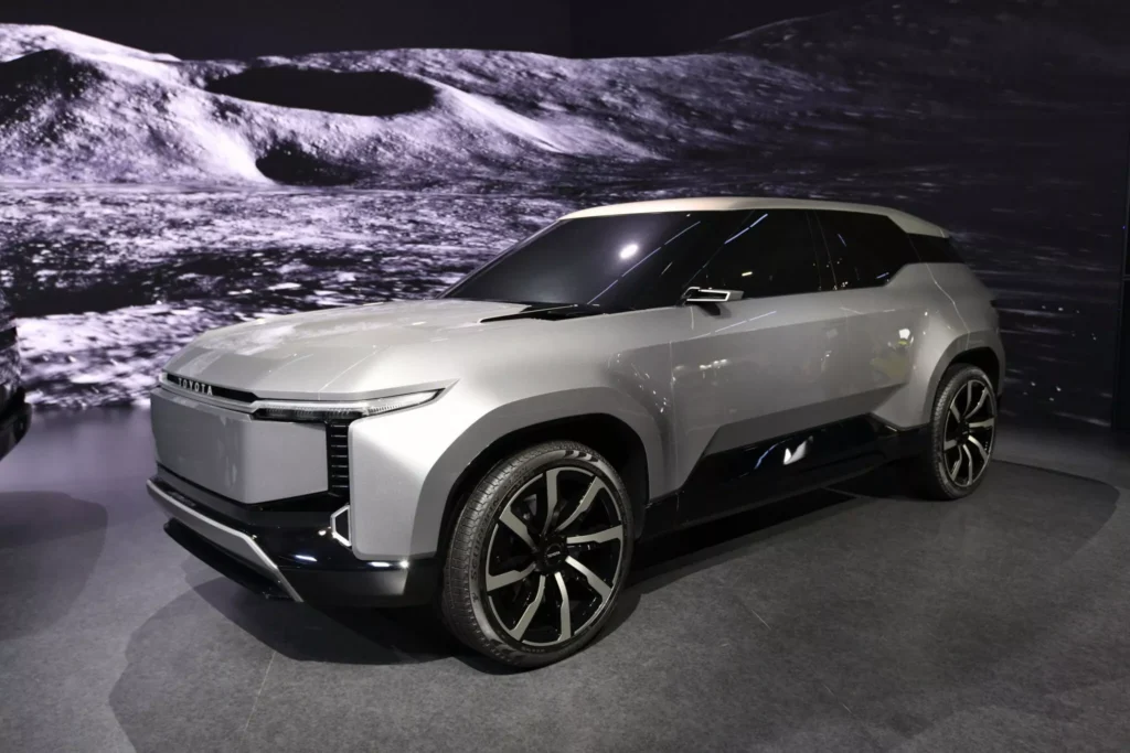 Toyota'nın Gizemli Elektrikli Land Cruiser Prototipi Ortaya Çıktı