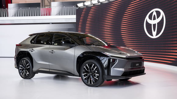 Toyota'nın Avrupa Stratejisinde Elektrikli Dönüşüm Hız Kazandı