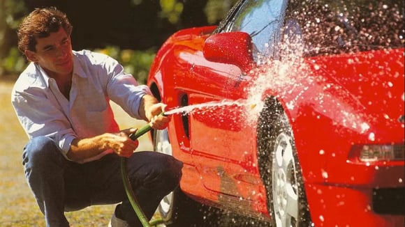 Ayrton Senna'nın Efsanevi Honda NSX'i Yeniden Açık Artırmada