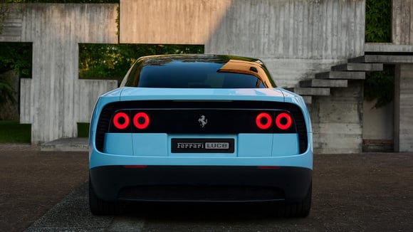 Ferrari'nin İlk Elektrikli Modeli Luce, Satış Hedeflerini İki Ayda Yakaladı