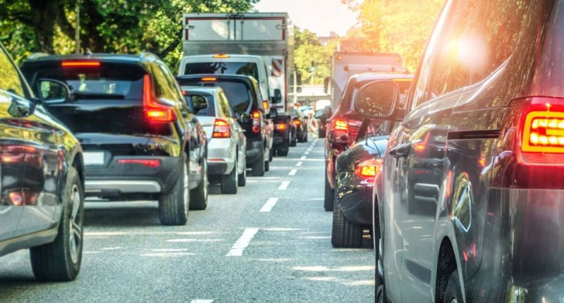 Fransa'da trafik yoğunluğu: Bison Futé tatil trafiği uyarısında bulundu