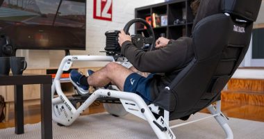 simracing ekipmanları - Fanatec'in çatı şirketi Corsair, simracing dünyasında vites yükseltiyor